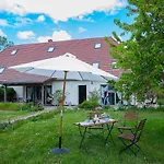 Appartement Neu! Ulenhuus Mecklenburgische Schweiz - Familienurlaube Bis Zu 12 Personen *