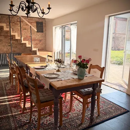 Appartement Neu! Ulenhuus Mecklenburgische Schweiz - Familienurlaube Bis Zu 12 Personen *