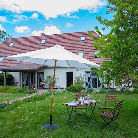 Appartement Neu! Ulenhuus Mecklenburgische Schweiz - Familienurlaube Bis Zu 12 Personen *
